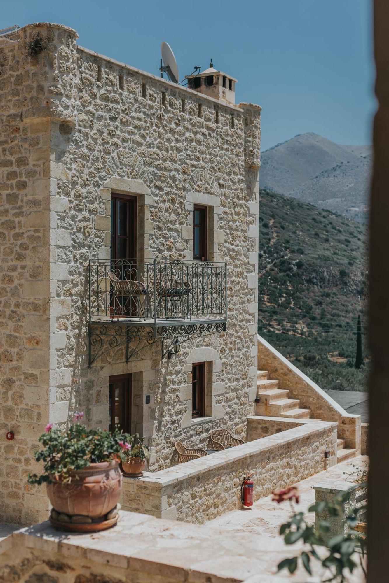 Отель Brazzo Di Maina Итилон Экстерьер фото